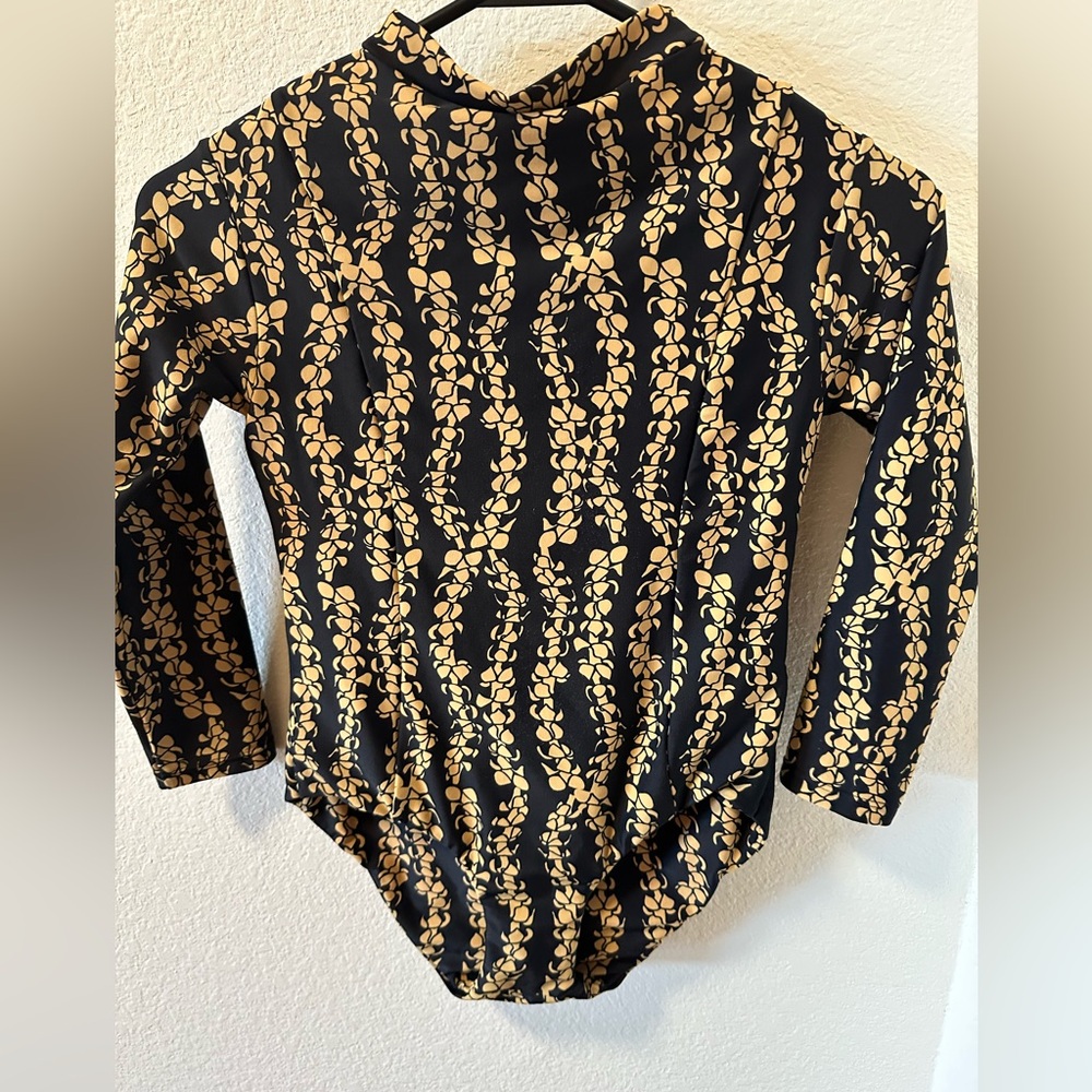 Puakenikeni issa de mar girls xl surf suit one piece